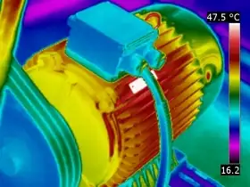 Termografia di edifici, impianti elettrici e macchinari Termografia di un motore elettrico: distribuzione delle temperature sulla carcassa